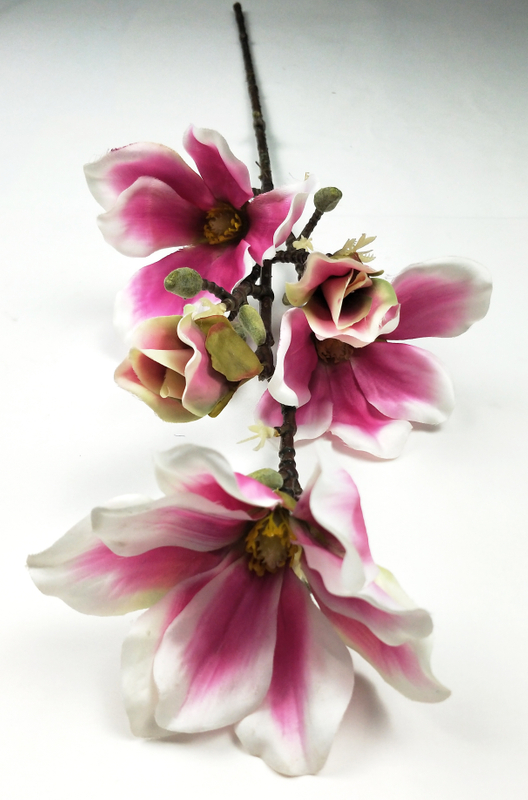 5 Plastic stem magnolias