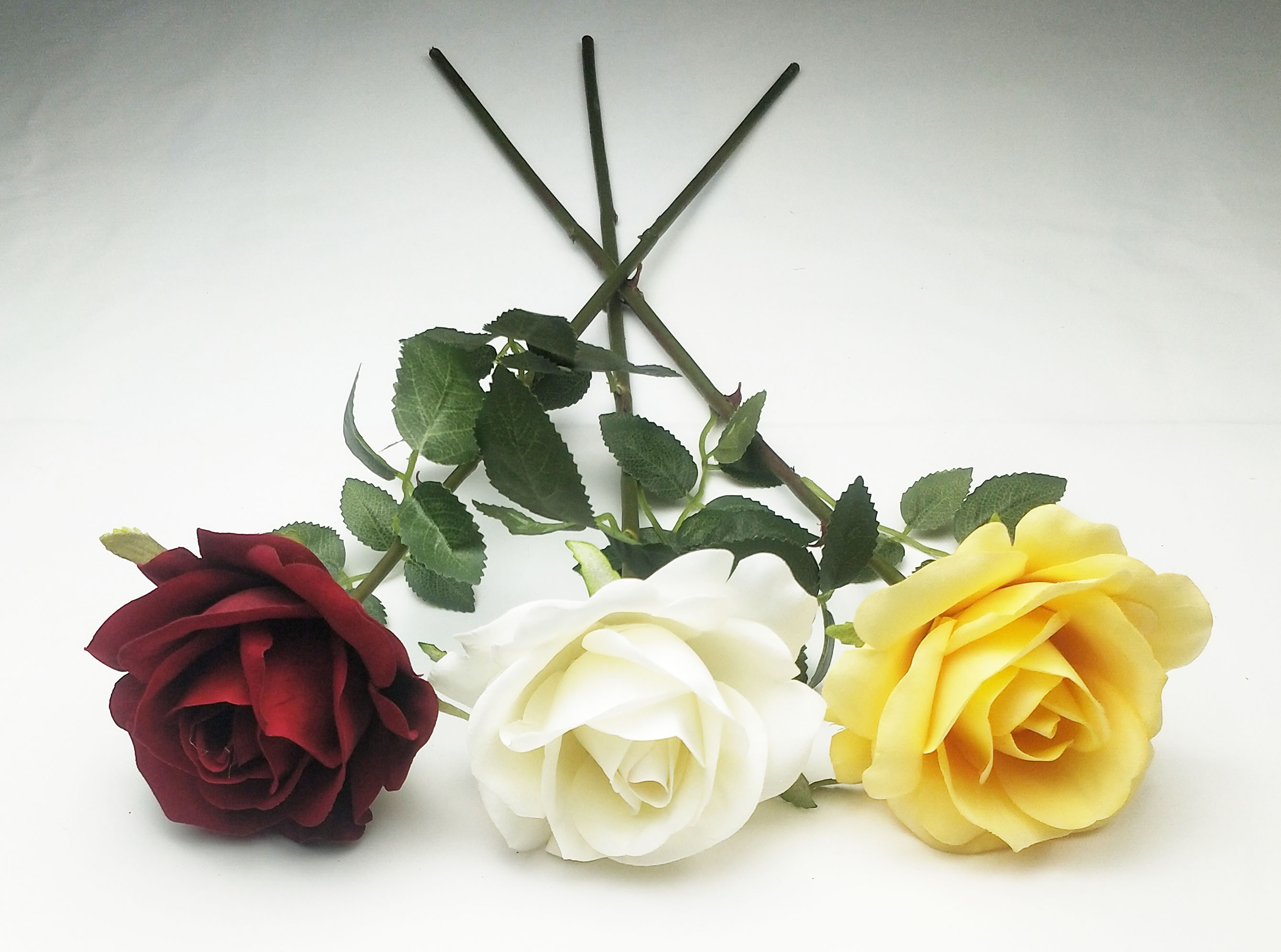 Single Middle Round Rose